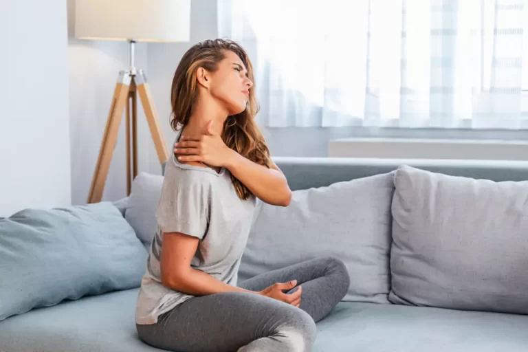Waking Up With Neck Pain: Causes, Remedies, and Prevention